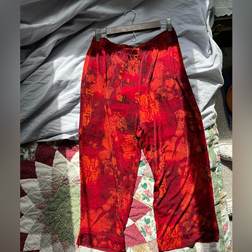 Floral red and orange capri pants